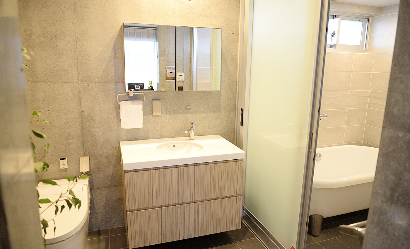 北谷 コンドミニアムホテル バスルーム